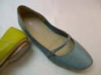 small shoe photo